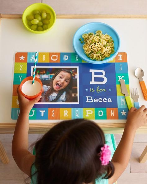 Make meal times exciting with personalized place mats for the kids. Help her learn her abc's with Shutterfly. Preschool Placemats Ideas, Kids Placemats, Personalized Placemats, Class Crafts, Personalised Placemats, Summer Programs, Diy Preschool, Kids Help, Placemats Kids