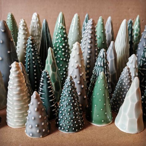 Mini Forest, Holiday Pottery, Downtown Brooklyn, Clay Christmas Decorations, Ceramic Christmas Decorations, Beginner Pottery, Pottery Form, Pottery Workshop, Christmas Clay