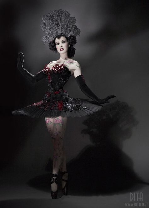 Dita Von Teese as Halloween Ballerina www.theworlddances.com/ #costumes #tutu #dance Goth Dancing, Burlesque Vintage, Dita Von Tease, Everyday Goth, Circus Costume, Victorian Goth, Bridal Dresses Lace, Dita Von, Lovely Legs