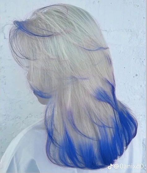 Hair Color Inspiration For Short Hair Blonde, Blonde With Blue Tips, Fox Color Hair, Blue Tips Hair, Dyed Tips, Light Blue Hair, Korean Hair Color, Cute Hair Colors, Dyed Hair Inspiration