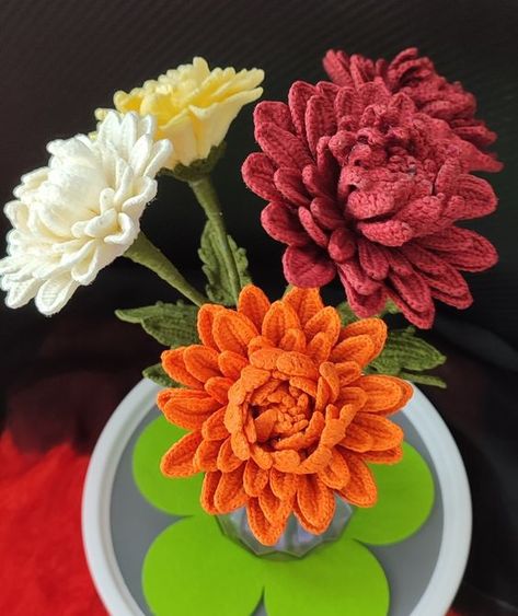 Crochet Chrysanthemum 💕 Dahlia Flower Crochet Pattern, Crochet Mums Flower, Chrysanthemum Crochet Pattern, Crochet Chrysanthemum Pattern Free, Crochet Dahlia Pattern Free, Crochet Mothers Day Gifts, Crochet Chrysanthemum, Crochet Flower Free Pattern, Easy Crochet Rose