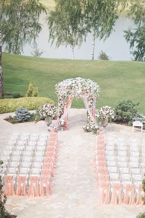 Wedding Ceremony Chairs, Rustic Wedding Decorations, Wedding Ceremony Ideas, Ceremony Chairs, Wedding Chair Decorations, Garden Weddings Ceremony, Wedding Altars, Salou, Wedding Chicks