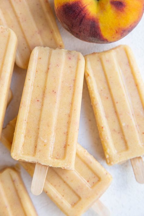 4-Ingredient Peach Popsicles (Vegan) - The Roasted Root Creamy Popsicles, Mojo Chicken, Homemade Fruit Popsicles, Peach Popsicles, Vegan Popsicles, Vegan Key Lime, Homemade Peach Ice Cream, Healthy Popsicle Recipes, Strawberry Ice Cream Recipe