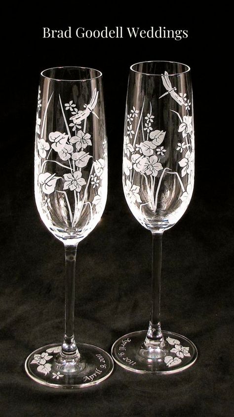 Dragonfly Decor Quinceanera, Dragonfly Wedding Theme, Rustic Champagne Flutes, Bouquet Of Orchids, Dragon Champagne Flutes, Etched Champagne Flutes Wedding, Dragonfly Wedding, Champagne Toasting Flutes, Garden Theme Wedding