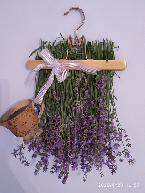 Lavender Crafts, Lavender Decor, Deco Nature, Lavender Farm, Lovely Lavender, Lavender Bags, Deco Floral, Nature Crafts, Flower Crafts