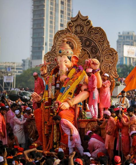 Lal Bagcha Raja Ganpati, Lalbagh Ganpati Wallpaper, Ganpati Bappa Aesthetic, Lalbaugcharaja Wallpaper, Lalbagh Cha Raja, Lord Vinayaka, Bappa Photo, Ganpati Bappa Wallpapers, Ganpati Bappa Photo