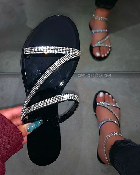 SHOPOFFICIALBEE on Instagram: “NEW 💕 Gale Sandal  Online now in Black and Clear  @shopofficialbee  ShopOfficialBee.com ✨💕” Fancy Sandals, Sparkle Sandals, Pretty Sandals, Sandals Outfit, Sandal Online, Fashion Slippers, Rhinestone Sandals, Girly Shoes, Cute Sandals