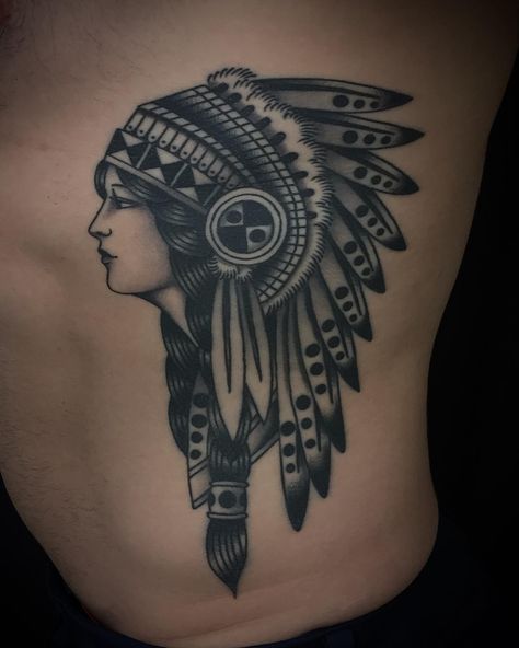 Indian Head Tattoo, Indian Headdress Tattoo, Rockabilly Tattoos, Aztec Tattoos Sleeve, Headdress Tattoo, Sleeve Tattoo Designs, Native Tattoos, P Design, Western Tattoos