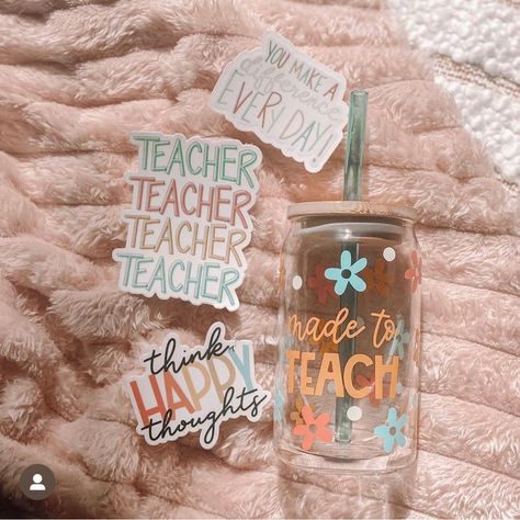 Glass Cups With Vinyl Teachers, Teacher Cricut Cup, Frosted Glass Can Designs, Cricket Designs For Cups, Teacher Vinyl Cups, Teacher Beer Glass Cup, Teacher Glass Cup Ideas, Vinyl Designs For Cups, Coffee Glass Cup Design