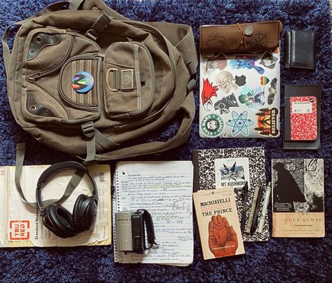 #backpack #writer #downtownguy Craft Moodboard, Artist Backpack, Everyday Bag Essentials, Griffin Family, Messanger Bag, School Bag Essentials, Inside My Bag, Backpack Decoration, D Gray Man