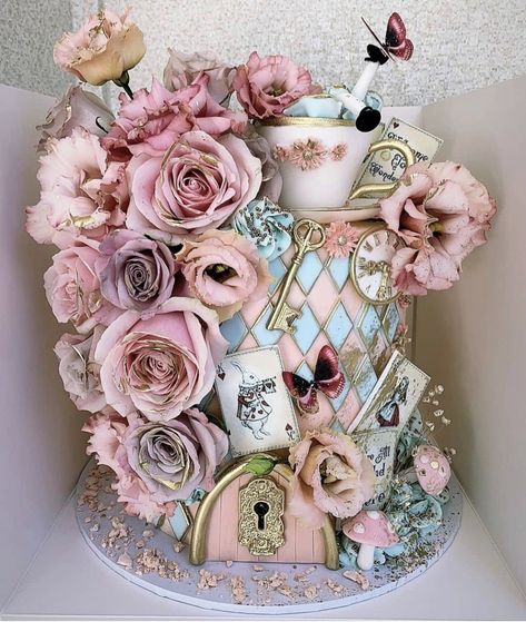 Alice In Wonderland Tea Party Baby Shower Ideas, Alice In Wonderland Tea Party Cake, Alice In Wonderland Baby Shower Theme, Alice In Wonderland Baby Shower Ideas, Alice Cake, Wonderland Cupcakes, Alice In Wonderland Garden, Alice In Wonderland Cake, Decorating Business