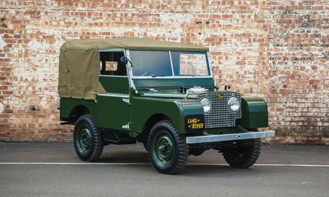 Land Rover Is Restoring Some Classic Series 1 SUVs Land Rover Serie 1, Camel Trophy, Lotus 7, Land Rover Freelander, Land Rover Models, Jaguar Land Rover, Land Rover Series, Land Rovers, Classic Series