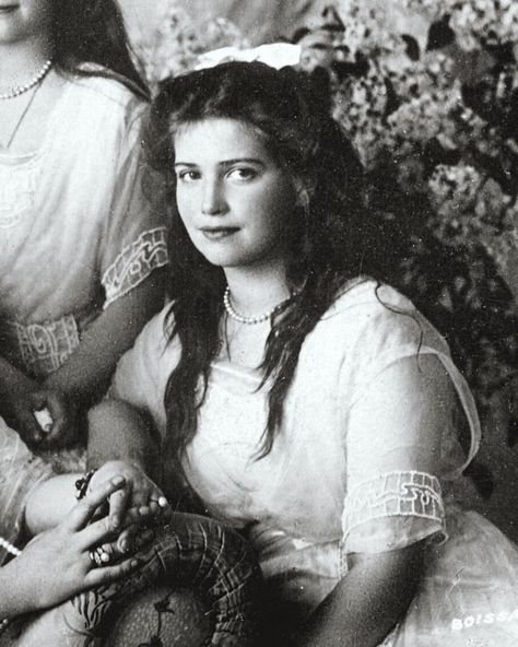 Grand duchess Maria Nikolaevna in 1913 . . #marianikolaevna #romanov #imperialrussia #russia #royal #russianroyalty #history #grandduchess… Grand Duchess Tatiana Nikolaevna Of Russia, Maria Nikolaevna, Familia Romanov, Tatiana Nikolaevna, Alexei Romanov, Romanov Sisters, Anastasia Romanov, House Of Romanov, Alexandra Feodorovna