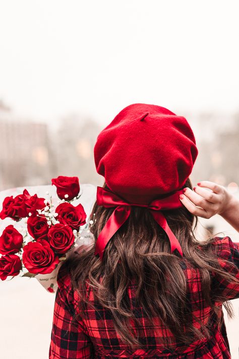 Red Accessories Outfit, Red Like Roses, Dps For Girls, Fairytale Photography, Girls Dp Stylish, Red Accessories, Photographie Inspo