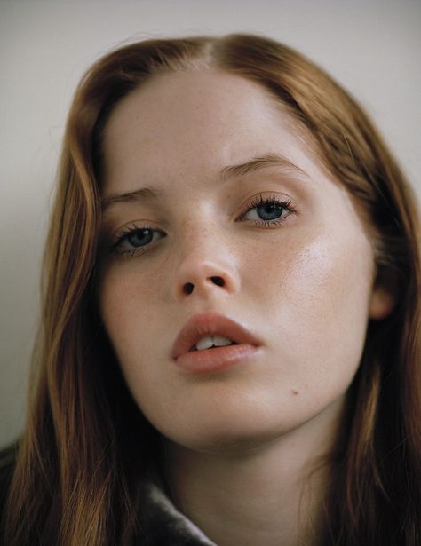 Ellie Bamber - Interview Magazine Jack Huston, Ellie Bamber, Women With Freckles, Nocturnal Animals, Angel Aesthetic, Richard Madden, Look At The Stars, Perfect Skin, Woman Crush