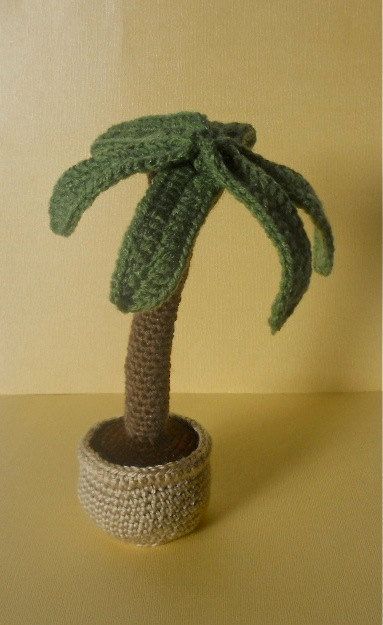 Palm Tree Crochet Pattern Crochet Palm Tree Pattern Free, Crochet Palm Tree, Tree Crochet Pattern, Tree Crochet, Crochet Succulent, Crochet Garden, Crochet Tree, Palm Tree Pattern, Crochet Cactus