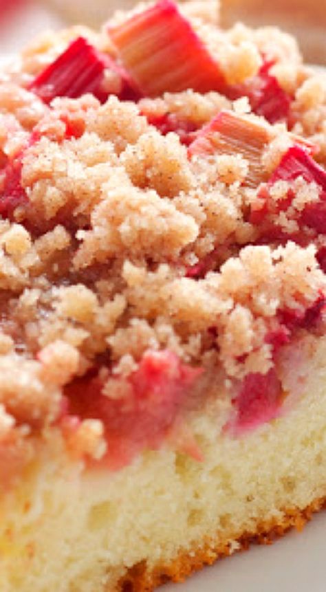 Fresh Rhubarb, Streusel Cake, Rhubarb Desserts, Streusel Muffins, Rhubarb Cake, Dessert Aux Fruits, Rhubarb Recipes, Cake Bars, A Piece Of Cake