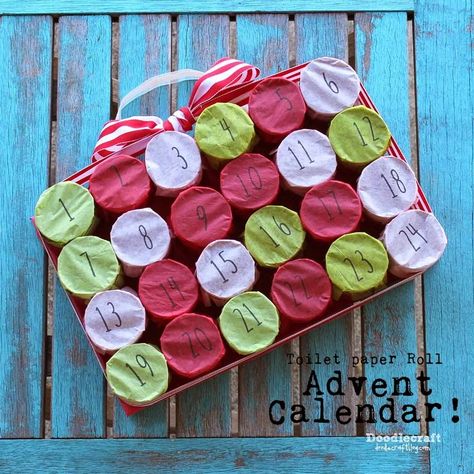 TP Roll Christmas Countdown Advent Calendar! Diy Christmas Calendar Countdown, Baby Advent Calendar, Jay Christmas, Ramadan Campaign, Handmade Advent Calendar, Christmas Countdown Diy, Advent Crafts, Homemade Advent Calendars, Festive Activities