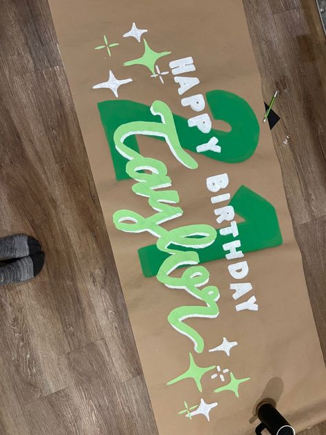 Brown Paper Happy Birthday Banner, 21st Birthday Ideas Simple, Happy Birthday Brown Paper Sign, 21st Birthday Painted Banner Ideas, Birthday Posters Ideas, 18th Birthday Banner Ideas, 20th Birthday Banner Ideas, Birthday Brown Paper Banner, Brown Paper Sign Party Ideas