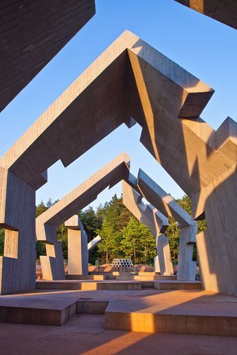 Second world war memorial mausoleum nears completion at Polish massacre site Memorial Architecture, Concept Models Architecture, Concrete Architecture, Sacred Architecture, Roof Architecture, Gable Roof, Canopy Design, Children Play, Modern Buildings