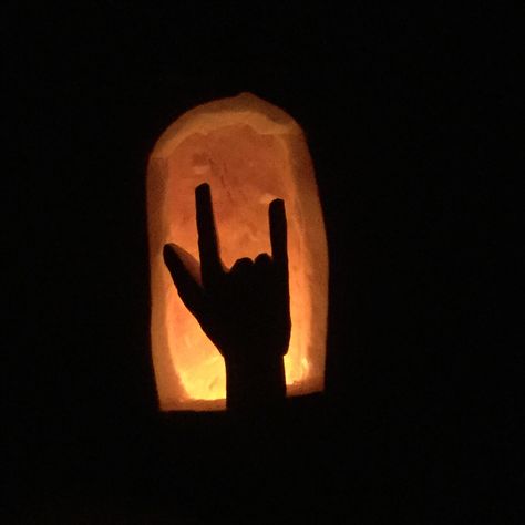 Rock And Roll Pumpkin Carving, Rock N Roll Pumpkin Carving, Music Pumpkin Carving, Small Pumpkin Carving Ideas, Kids Pumpkin Carving, 80’s Rock, Billy The Puppet, Pumpkin Carver, Scary Faces