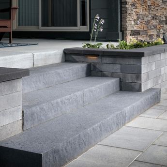 Widening Front Steps, Stair Outside House, Front Door Steps Ideas Entrance Stairs Modern, Sandy Landscape Ideas, Entry Steps Design, Stone Steps Front Door Entryway, Front Landing Ideas, Exterior Steps With Landing, Concrete Patio Steps Ideas