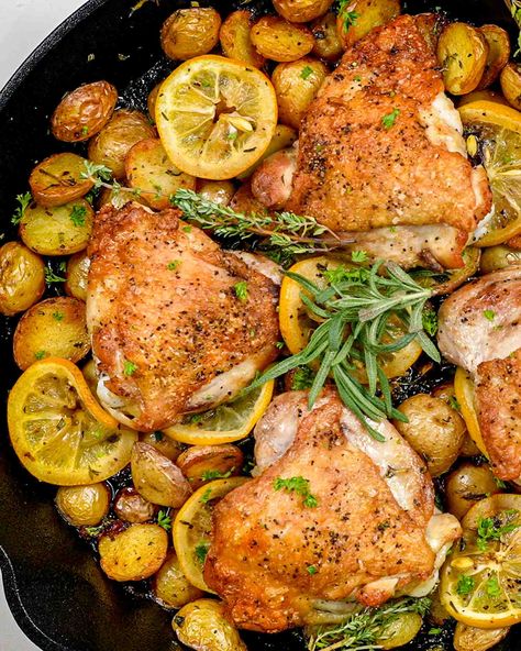 Savor a quick and flavorful dinner with Lemon Herb Chicken And Potatoes Skillet! Juicy chicken meets zesty herbs for a perfect meal. #chickenandpotatoes #skilletdinner #lemonchicken #recipe Lemon Chicken Potatoes, Chicken And Potatoes Skillet, Chicken And Kale Recipes, Skillet Lemon Chicken, Potatoes Skillet, Mediterranean Diet Recipes Dinners, Lemon Herb Chicken, Chicken And Potatoes, Kale Recipes