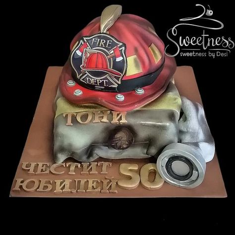 Fire Fighter Cake, Fireman Cake, Firefighter Decor, Wrestling Mom, New Cake, Retirement Parties, Girl Cakes, Cake Art, Themed Cakes