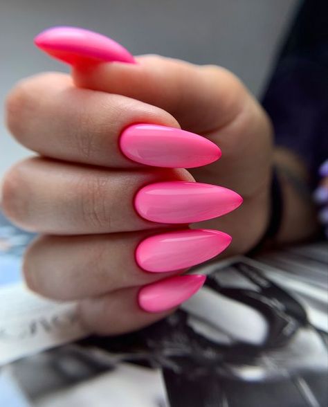 March Nail, Pink Summer Nails, Summer Gel Nails, Nagellack Trends, Fall Nail Trends, Nail Polish Kits, Nails 2024, Neon Nails, Accent Nails