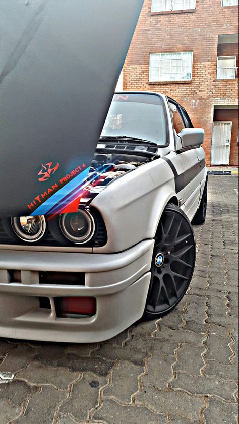 Gusheshe 325is, Bmw 325is E30, E30 Wallpaper, Wallpaper Black, Bmw E30, Wallpaper Cave, Aesthetic Themes, Wallpaper Aesthetic, Bmw