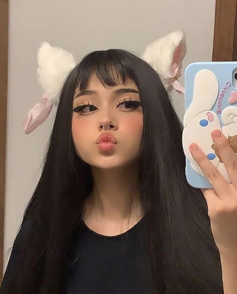 https://discord.gg/6GUEKqpK E Girl Makeup, Halloweenský Makeup, Kawaii Makeup, Alternative Makeup, Cute Makeup Looks, Edgy Makeup, Grunge Makeup, Grunge Hair, Cat Girl