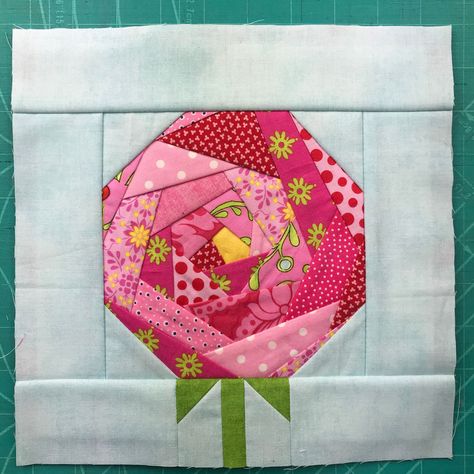 Flower Quilt Square, Paper Pieced Flowers Free Pattern, Crumb Quilt Blocks Patterns, Easy Flower Quilt Block Free Pattern, June Taylor Quilt As You Go, Rose Quilt Block Pattern Free, Pieced Flower Quilt Blocks, Block Pattern Design, Rose Quilt Pattern Free