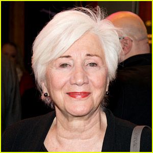 Olympia Dukakis Dead – Oscar-Winning Actress Passes Away at 89 | Olympia Dukakis, RIP : Just Jared Olympia Dukakis, Day Name, Beautiful Gray Hair, Advanced Style, Ageless Style, Ageless Beauty, Aged To Perfection, Aging Beautifully, Aging Well