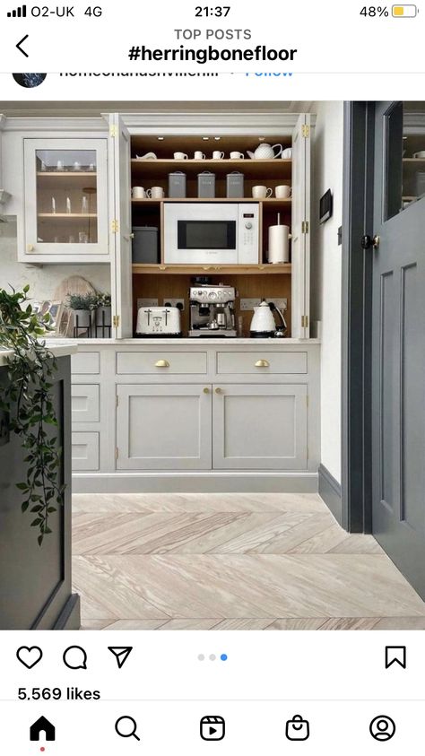 Ideal Farmhouse, Herringbone Floors, Deco Boheme, Style Deco, Kitchen Inspiration Design, Creative Home Decor, The Order, Open Plan Kitchen, Creative Home