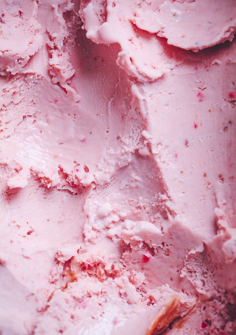 Easy No-Churn Balsamic Strawberry Ice Cream - Call Me Cupcake Strawberry Cream Aesthetic, Pink Ice Cream Aesthetic, Strawberry Cake Birthday, Strawberry Shortcake Cups, Strawberry Cake Design, Shortcake Cups, Strawberry Cake Cookies, Call Me Cupcake, Strawberry Cake Filling