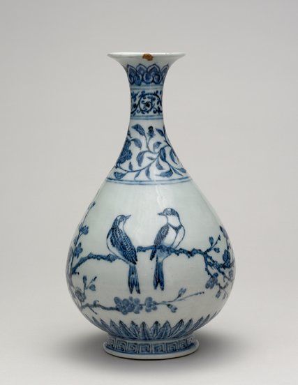 The Ming Dynasty ruled China from 1368 to 1644, and it was under its aegis, during the first half of the 15th century, that technological and design advances brought milky white and cobalt-blue porcelain to perfection... Plantain Leaves, Vase Blue, Blue And White Vase, Chinese Vase, Chinese Pottery, White Vase, Porcelain Blue, Blue And White China, Chinese Ceramics