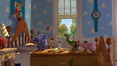 For the dreamer in all of us, there was Andy’s cloud-filled bedroom in Toy Story (1995). | 18 Killer Bedrooms All '90s Teens Wish They'd Had Andys Room Toy Story, Toy Story Andy, Andys Room, Toy Story Room, Toy Story Halloween, Toy Story 1995, Storyboard Ideas, Bedroom Drawing, Teens Movies