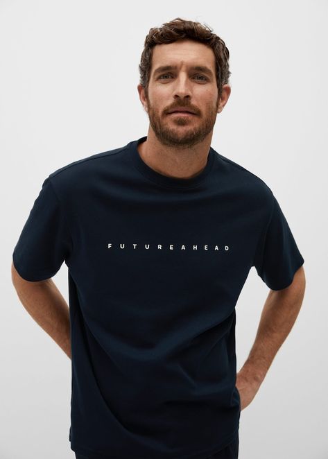 T Shirt Photography Ideas Men, Men’s Tshirt Designs, Unisex T Shirt Design, New T Shirt Designs For Men 2022, Man Tshirt Design Ideas, Trendy Shirt Designs For Men, Designer T Shirts For Men, Man Tshirt Ideas, Minimal Graphic Tee