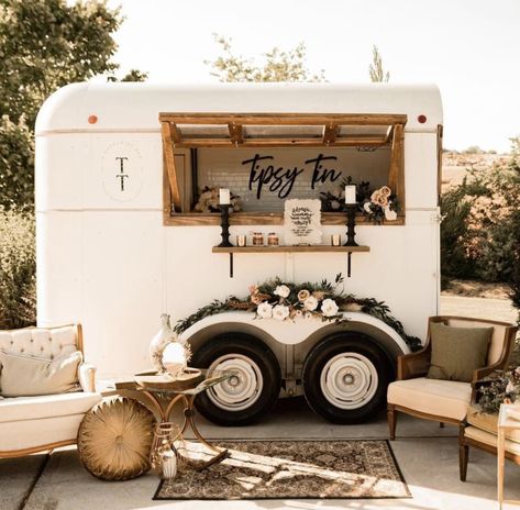 Mobile Bar Cart, Cocktails Cart, Mobile Cocktail Bar, Bar On Wheels, Wedding Cocktail Hour, Mobile Coffee Shop, Diy Bar Cart, Coffee Trailer, Coffee Van