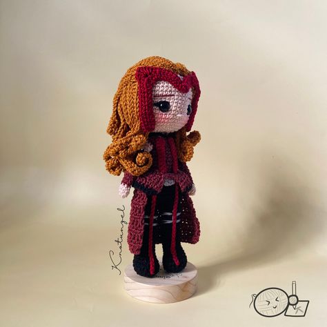 #knotunzel #crochet #fashion #freecrochetpattern #wanda #avengers #avengersendgame #crocheting #crochetdesign #amigurumi #amigurumipattern #amigurumitoy #amigurumibrasil #doll #marvel #marvelstudios Crochet Avengers Amigurumi, Crochet Scarlet Witch, Scarlet Witch Crochet Pattern, Marvel Amigurumi Free Pattern, Marvel Crochet Patterns Free, Crochet Avengers, Amigurumi Marvel, Marvel Amigurumi, Crochet Marvel