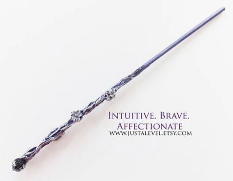 Wand Ideas For Shifting, Wand Claims, Wand Ideas, Slytherin Fashion, Harry Potter New, Harry Potter Oc, Hogwarts Christmas, Harry Potter Decor, Princess Jewelry