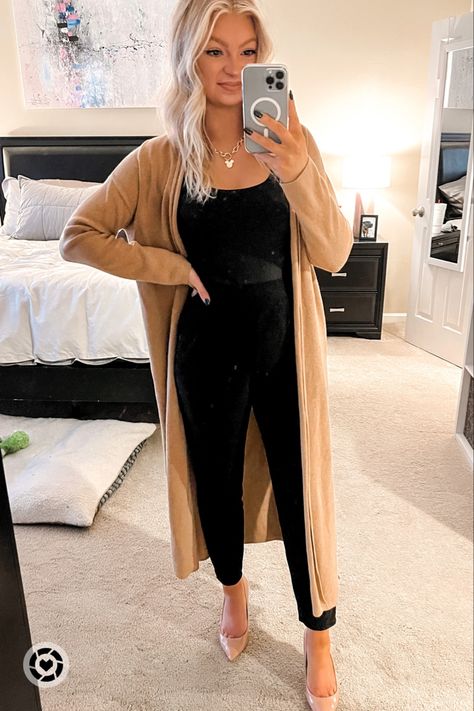 Professional Outfits Women Cardigan, Business Casual Work From Home Outfit, Duster Cardigan Outfit Work, Clinic Work Outfits, Cream Cardigan Outfit Work, Lazy Work Outfit Office, Chubby Office Outfit, Business Casual Cardigan Outfit, Banker Outfits Women