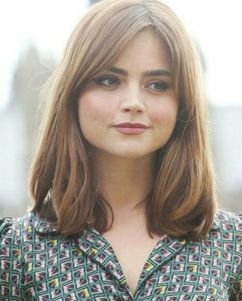 Haircut Inspo Bangs, Gal Gabot, Pixie Bob Hairstyles, No Bangs, Jenna Louise Coleman, Clara Oswald, Asian Short Hair, Daily Hairstyles, Round Face Haircuts