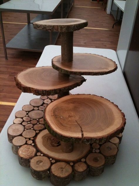 Wooden Wedding Cake Stand, Rabbit Enclosure, Enclosure Ideas, Wooden Cake Stands, Wedding Cake Stand, Tafel Decor, Tree Stumps, Into The Wood, Tree Cake