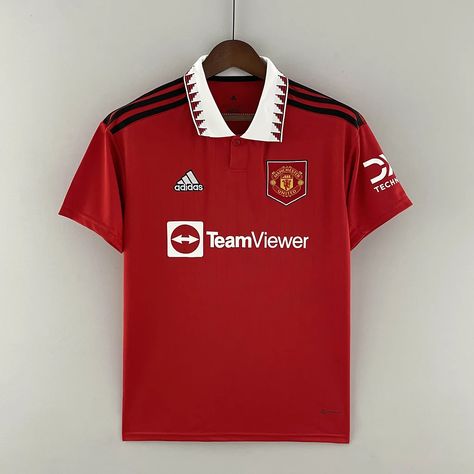 Manchester United Home Kit, Soccer Accessories, Manchester United Football, Retro Football, Custom Jerseys, Football Kits, Man United, Jersey Shirt, Outdoor Apparel