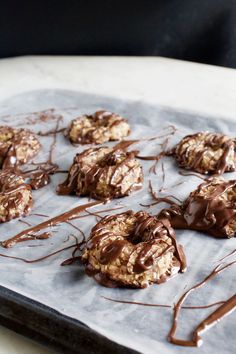 Samoa Cookies Healthy, Samoa Cookies Recipe, Grain Free Snacks, Samoa Cookies, Healthy Cookie Recipes, Healthy Sweet Treats, Allergy Friendly Recipes, How To Eat Better, Keto Desserts