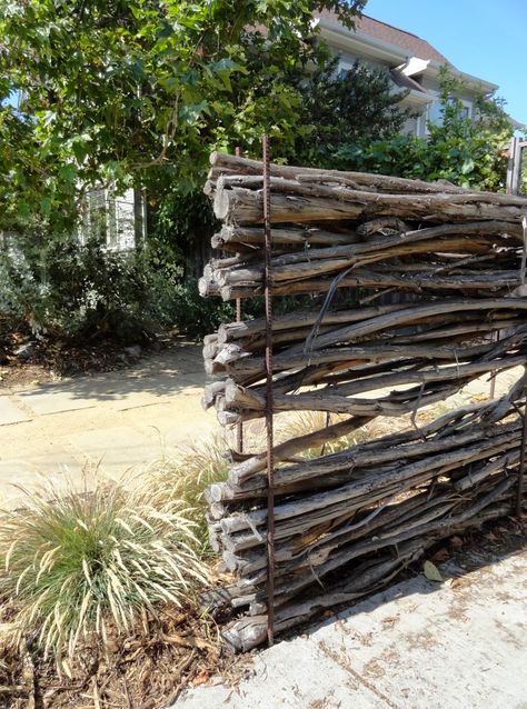 Acreage Fencing, Driftwood Fence, Stick Fence, Gabriola Island, Rustic Garden Fence, Diy Backyard Fence, Diy Garden Fence, Natural Fence, Jitterbug