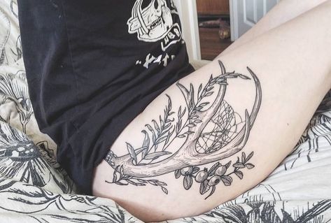 Julia on Instagram: “also here, finally, is my new witchy antler tattoo from Rachel Hauer!! just in time for fall darkness~ . thank u rachel for patiently…” Women Antler Tattoo, Antler Knee Tattoo, Witchy Leg Tattoos, Witchy Tattoo Sleeve, Witchy Sleeve Tattoo, Witchy Flash Tattoo, Witchy Chest Tattoo, Antler Tattoos, Anatomical Tattoos