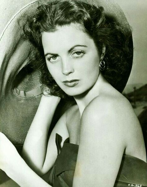 Faith Domergue, Horror Pictures, Ingrid Bergman, Best Horror Movies, Best Horrors, Character Actor, Jennifer Connelly, B Movie, Old Hollywood Glamour