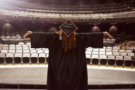 Grad cap idea.. musical theatre Major   "Places for graduation, please.  Thank you places" Musical Theatre Senior Pictures, Music Graduation Pictures, Film Major Graduation Pictures, Music Major Graduation Cap, Theater Graduation Pictures, Theatre Graduation Pictures, Senior Photos Theatre, Theatre Grad Cap, Musical Theatre Graduation Cap